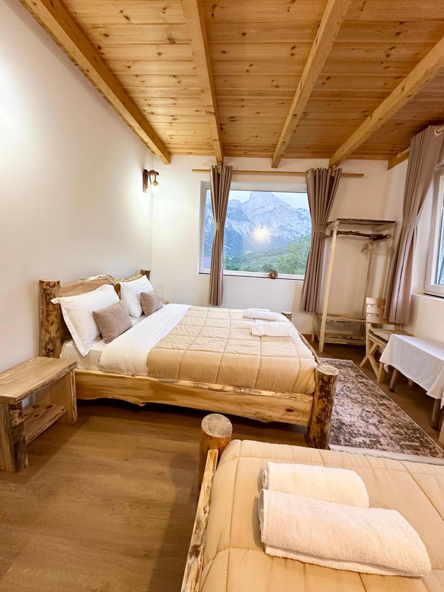 Guesthouse Dritan Tethorja Theth Extérieur photo